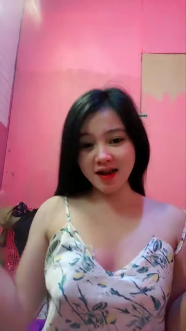 Auliya Cantik Pertama Kali Live