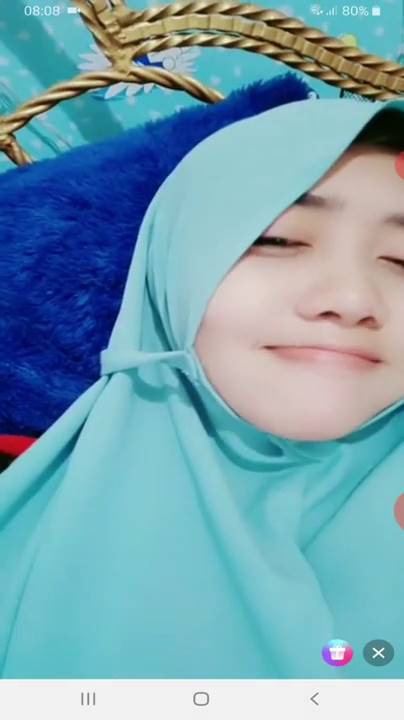 Bebel Jilbab Cantik Bugil Omek Show