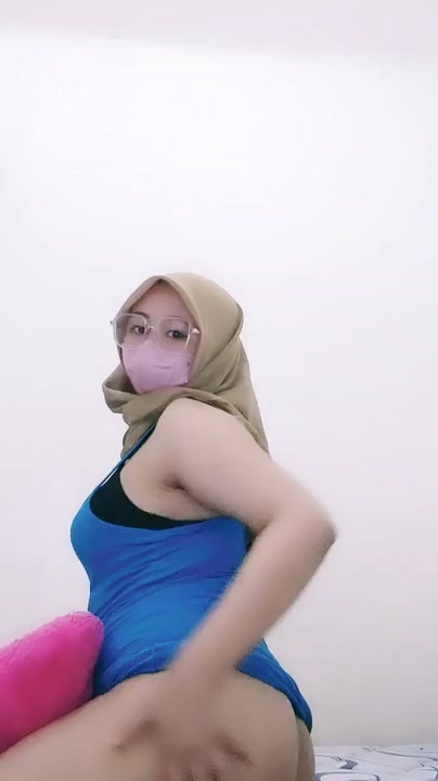 Jilbob Binal Live Hot Bra Hitam