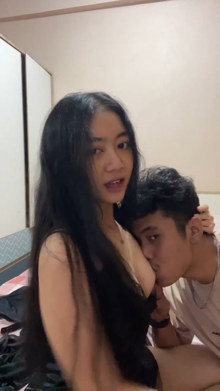 Nabila Ratna Live Mesun Sama Ayang Di Kasur