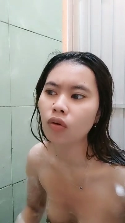 Neng Yola Show Mandi Sampai Pakai Daleman