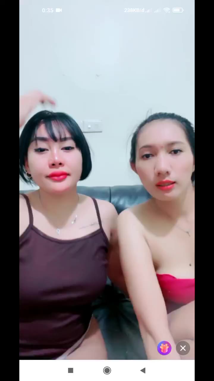 Tante Kina dan Feby Show Bareng