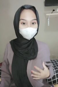 Puput Jilbab Hitam Live Nakal Pamer Daleman