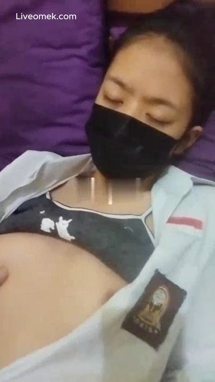 Cewek Tiktok SMA Pelajar Sewakan Badan