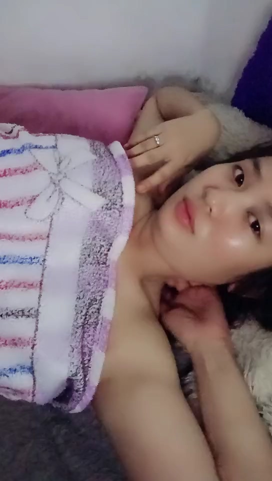 Gejolak Nafsu Suryati Cewek Cantik Ngewe